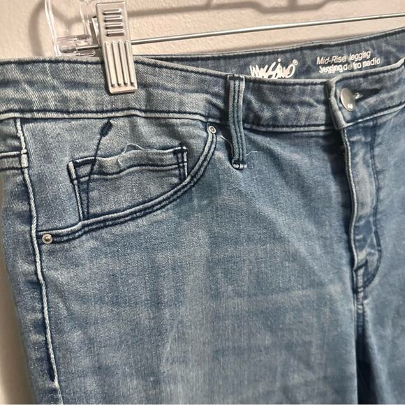 Mossimo Light Wash Paint Splatter Raw Hem Mid Rise Jeans Jeggings Womens 12 - Picture 5 of 7